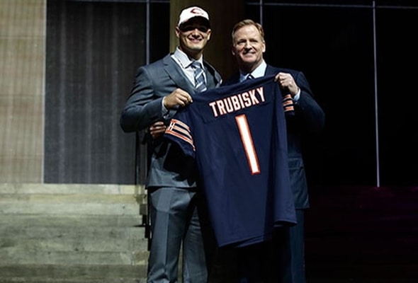 Bears trade up to draft Mitch Trubisky