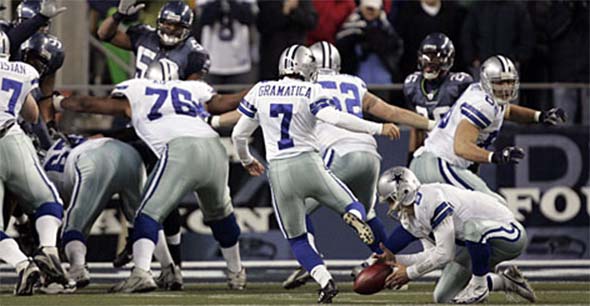 Tony Romo botches field goal