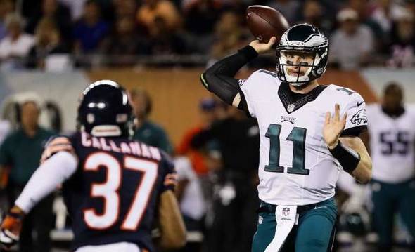 Eagles at Bears 2016 - Carson Wentz