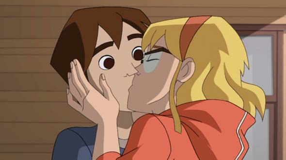 Spectacular Spider-Man - Gwen kisses Peter