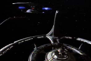Star Trek DS9 - Enterprise leaving