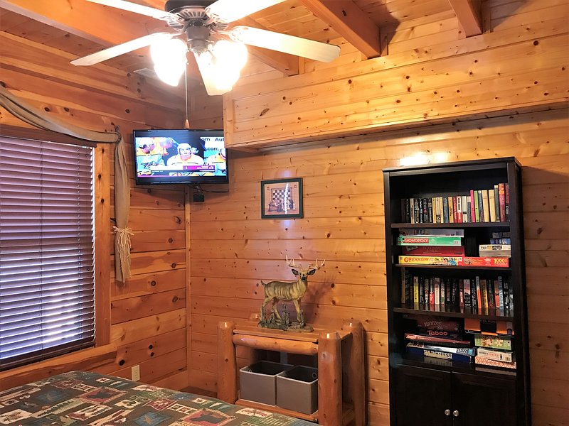 rental cabin game shelf