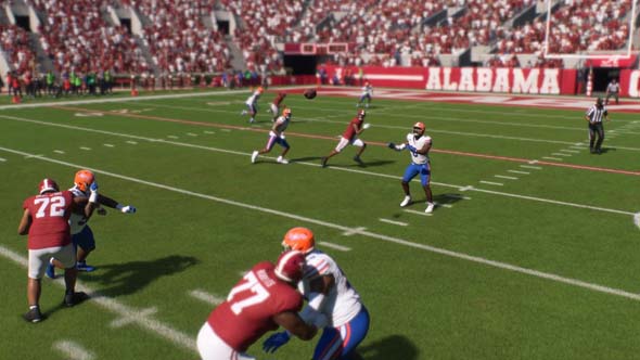 EA Sports College Football 25 - LB interception