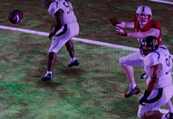 NCAA Football 13 - throwing between defenders