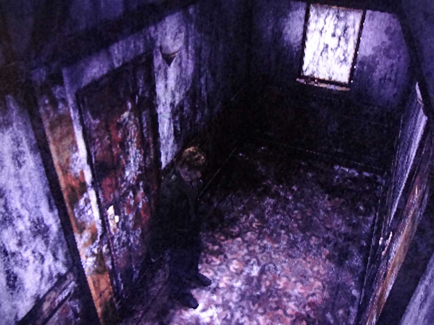 Silent Hill 2 - Lakeview Hotel hallway transition 2